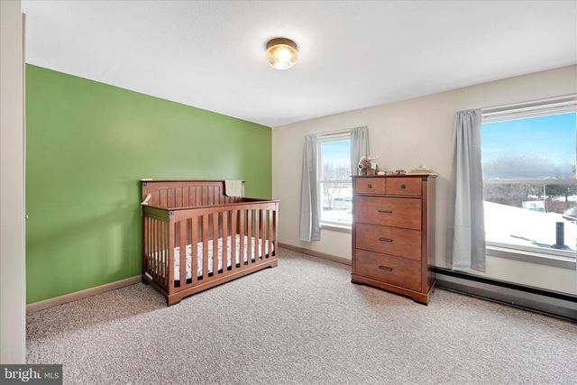 137 E HIGH ST, Womelsdorf, PA 19567