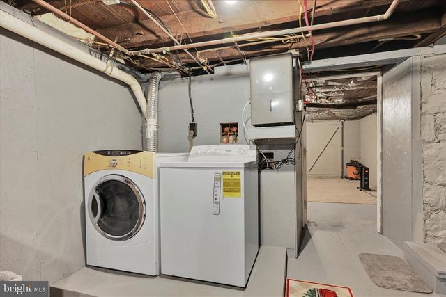 137 E HIGH ST, Womelsdorf, PA 19567