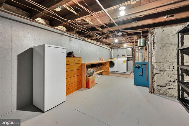 137 E HIGH ST, Womelsdorf, PA 19567