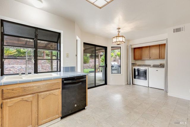 813 Campas Ct, Benicia, CA 94510