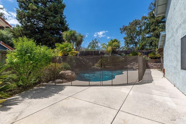 813 Campas Ct, Benicia, CA 94510