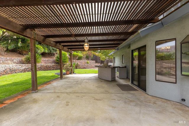 813 Campas Ct, Benicia, CA 94510