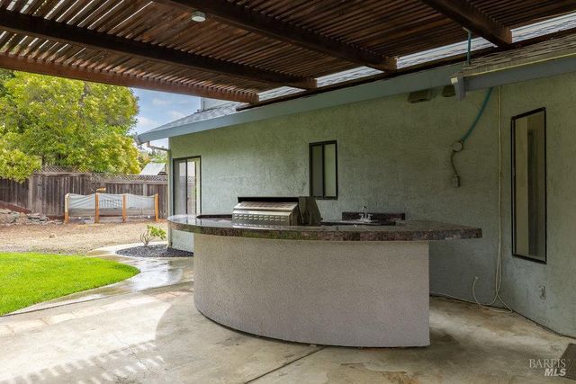 813 Campas Ct, Benicia, CA 94510