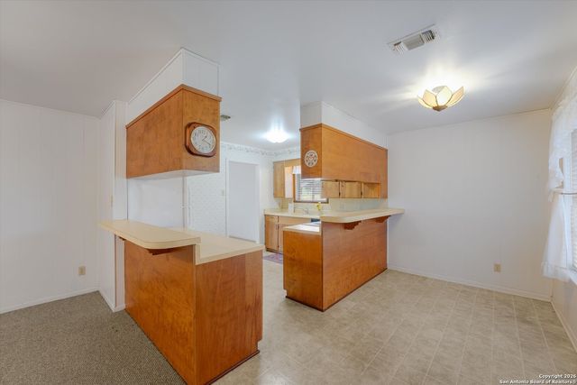 795 Renee St, Seguin, TX 78155