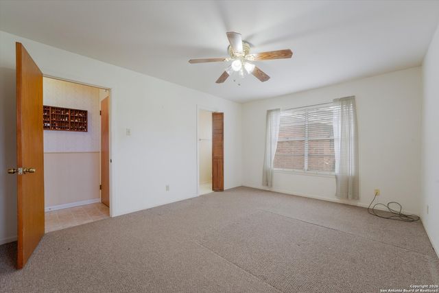 795 Renee St, Seguin, TX 78155