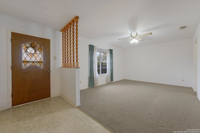 795 Renee St, Seguin, TX 78155