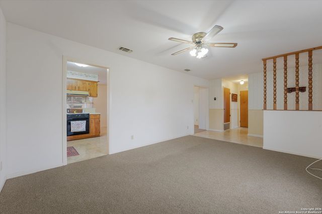 795 Renee St, Seguin, TX 78155