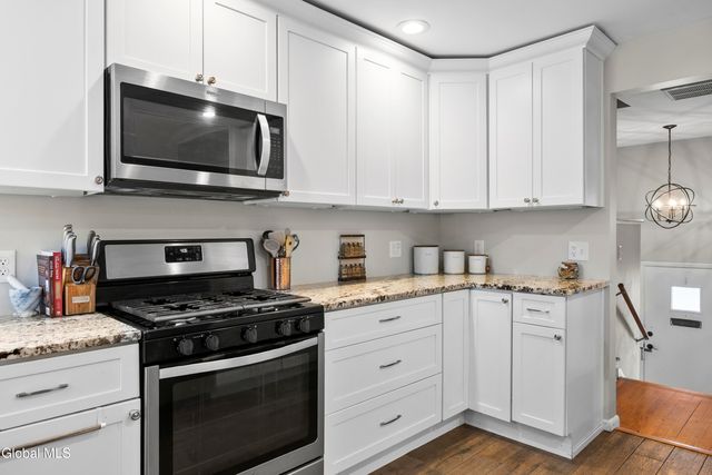 27 Davis Avenue, Albany, NY 12203