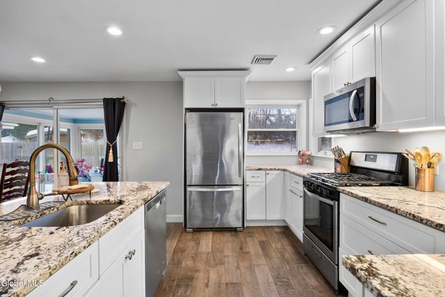 27 Davis Avenue, Albany, NY 12203