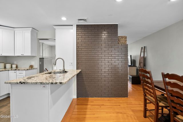 27 Davis Avenue, Albany, NY 12203