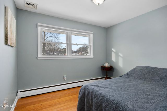 27 Davis Avenue, Albany, NY 12203