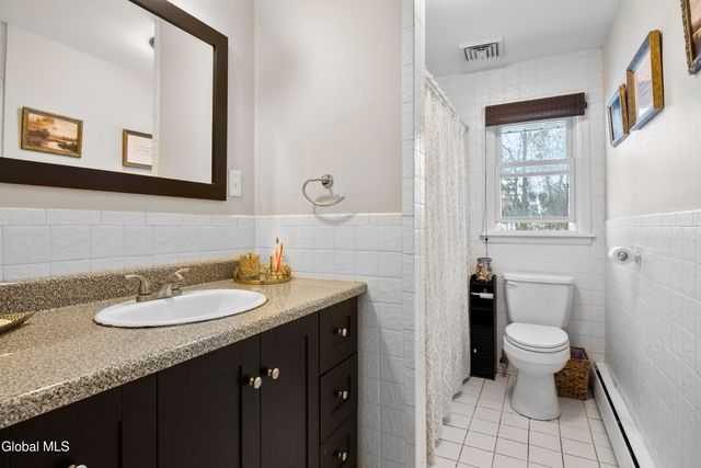 27 Davis Avenue, Albany, NY 12203