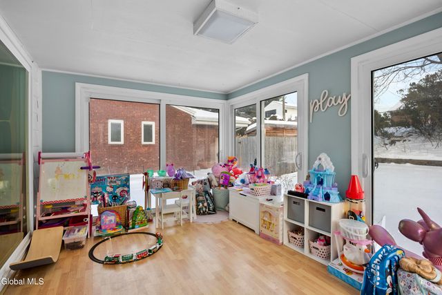 27 Davis Avenue, Albany, NY 12203