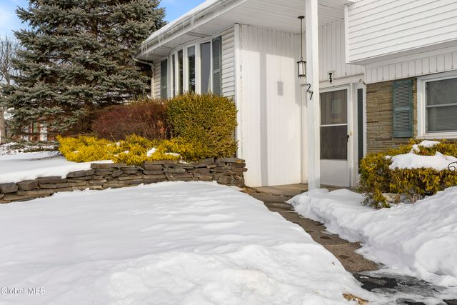 27 Davis Avenue, Albany, NY 12203