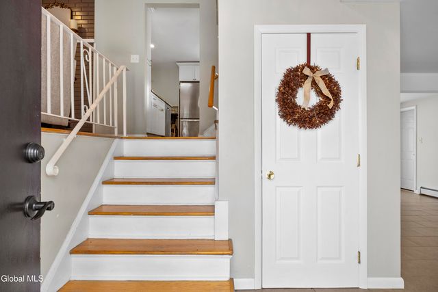 27 Davis Avenue, Albany, NY 12203