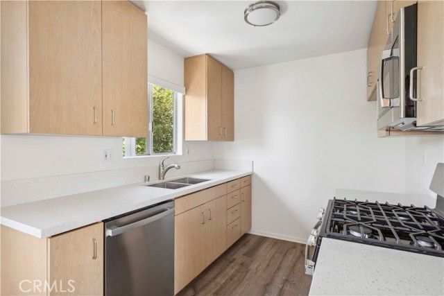 375 Woodland Pl C, Costa Mesa, CA 92627