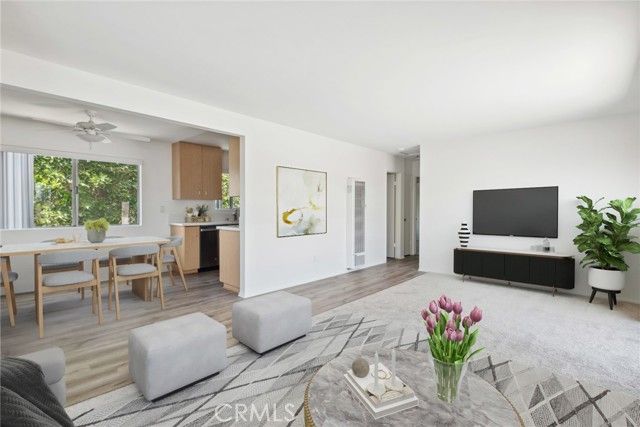 375 Woodland Pl C, Costa Mesa, CA 92627