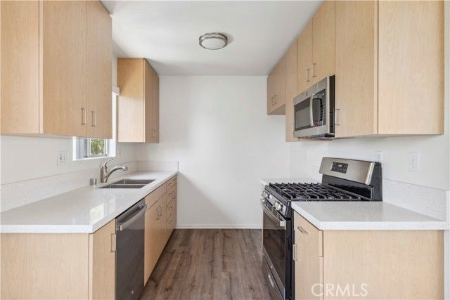 375 Woodland Pl C, Costa Mesa, CA 92627