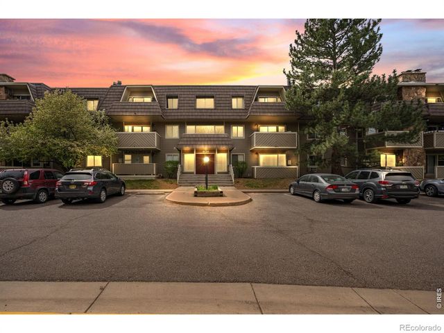 3120 Corona Trail 206, Boulder, CO 80301