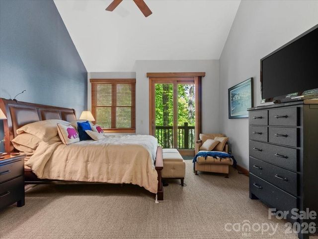 15 Ivy Point Lane, Burnsville, NC 28714