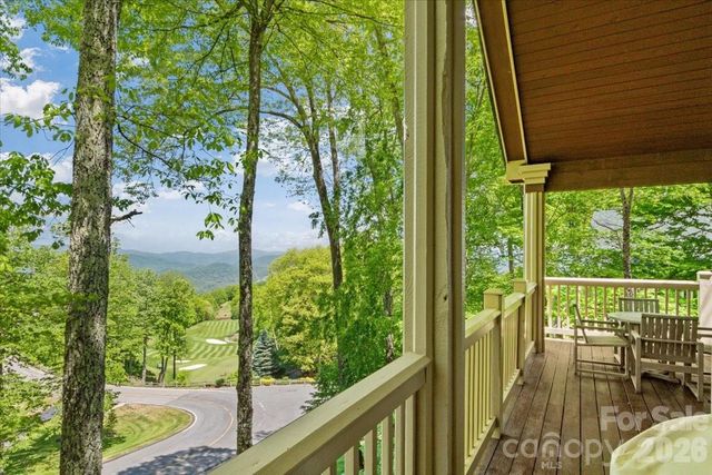 15 Ivy Point Lane, Burnsville, NC 28714