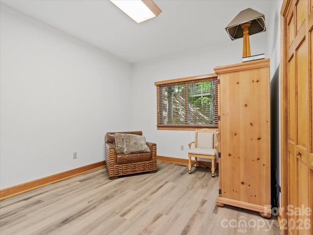 15 Ivy Point Lane, Burnsville, NC 28714