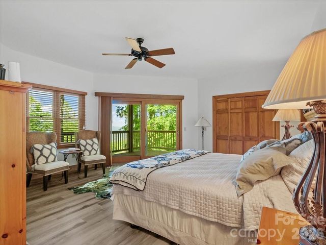 15 Ivy Point Lane, Burnsville, NC 28714