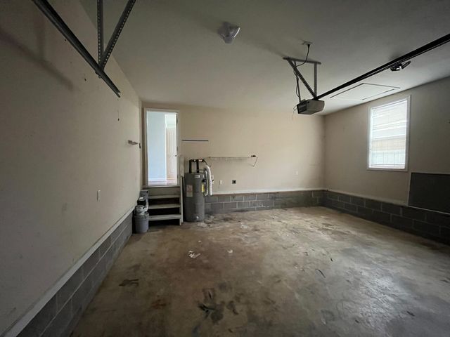 2305 Lone Oak Rd, Paris, TN 38242