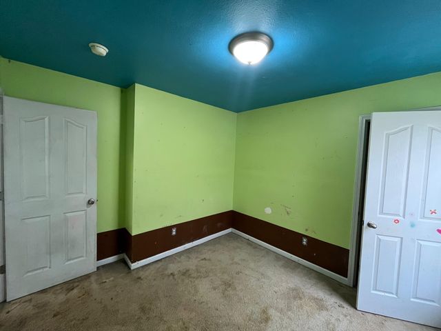 2305 Lone Oak Rd, Paris, TN 38242