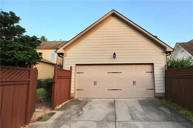 364 Causeway Court, Suwanee, GA 30024