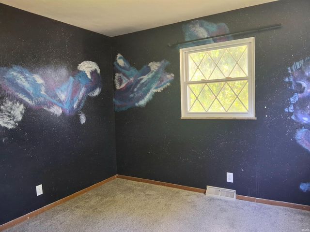 9161 N Raider Road, Middletown, IN 47356