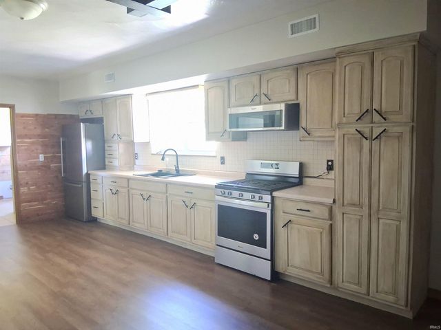 9161 N Raider Road, Middletown, IN 47356
