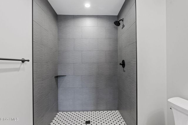 14 Footpath Way, Lake George, NY 12845