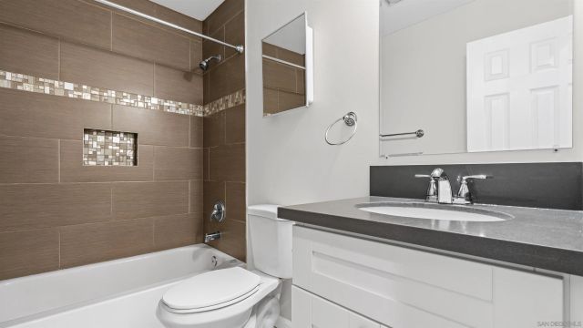 180 Fifth Ave, Chula Vista, CA 91910