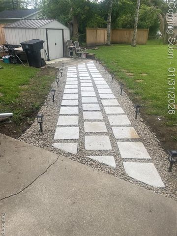 20019 Macarthur Street, Redford, MI 48240