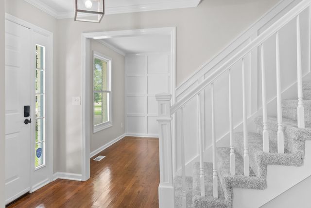 500 8th St, Lawrenceburg, TN 38464