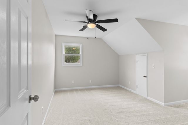500 8th St, Lawrenceburg, TN 38464