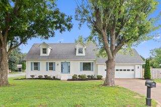 500 8th St, Lawrenceburg, TN 38464