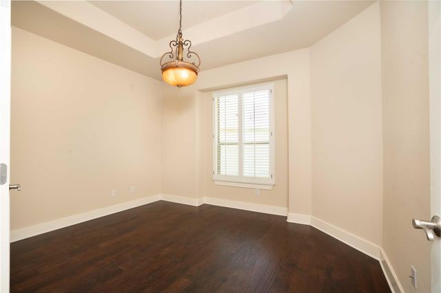 210 Rivulet LN, Austin, TX 78738