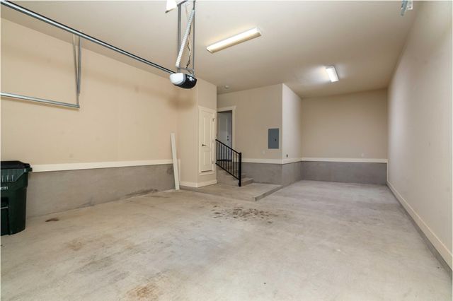 210 Rivulet LN, Austin, TX 78738