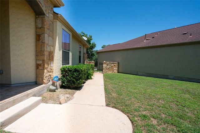 210 Rivulet LN, Austin, TX 78738