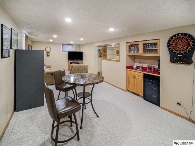 7030 Orchard Street, Lincoln, NE 68505