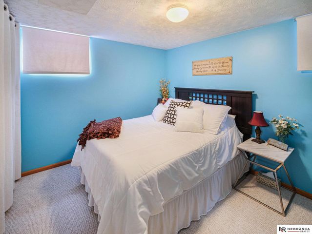 7030 Orchard Street, Lincoln, NE 68505