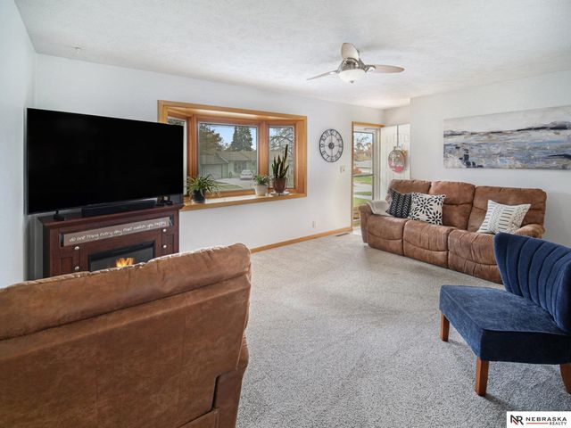 7030 Orchard Street, Lincoln, NE 68505