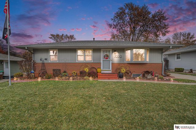 7030 Orchard Street, Lincoln, NE 68505
