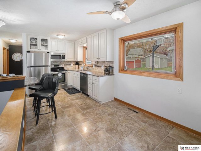 7030 Orchard Street, Lincoln, NE 68505