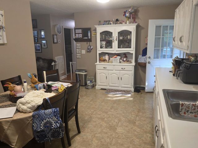 1592 Old Stage Road, Spring City, TN 37381