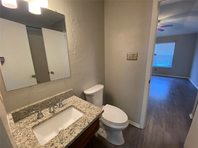 9842 Camfield Avenue, Frisco, TX 75033