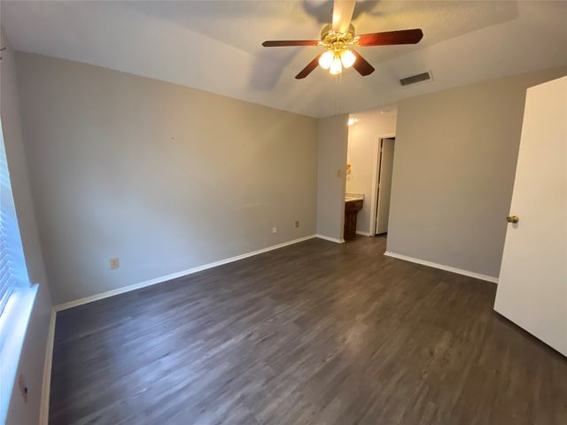 9842 Camfield Avenue, Frisco, TX 75033