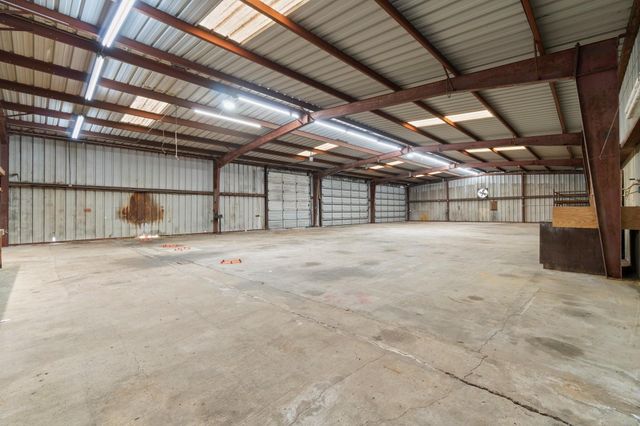 1809 S Houston Avenue, Livingston, TX 77351